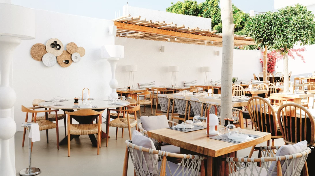 Η Πάρος σε μπουκιές