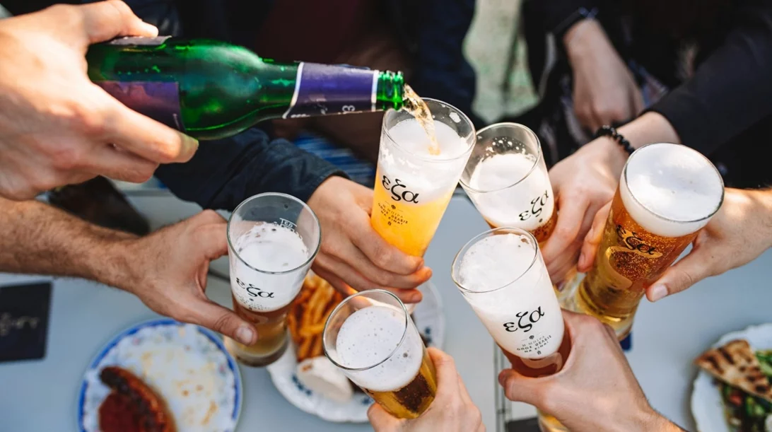 Έζα Fine Lager: H μπύρα που ταιριάζει στην Ελλάδα