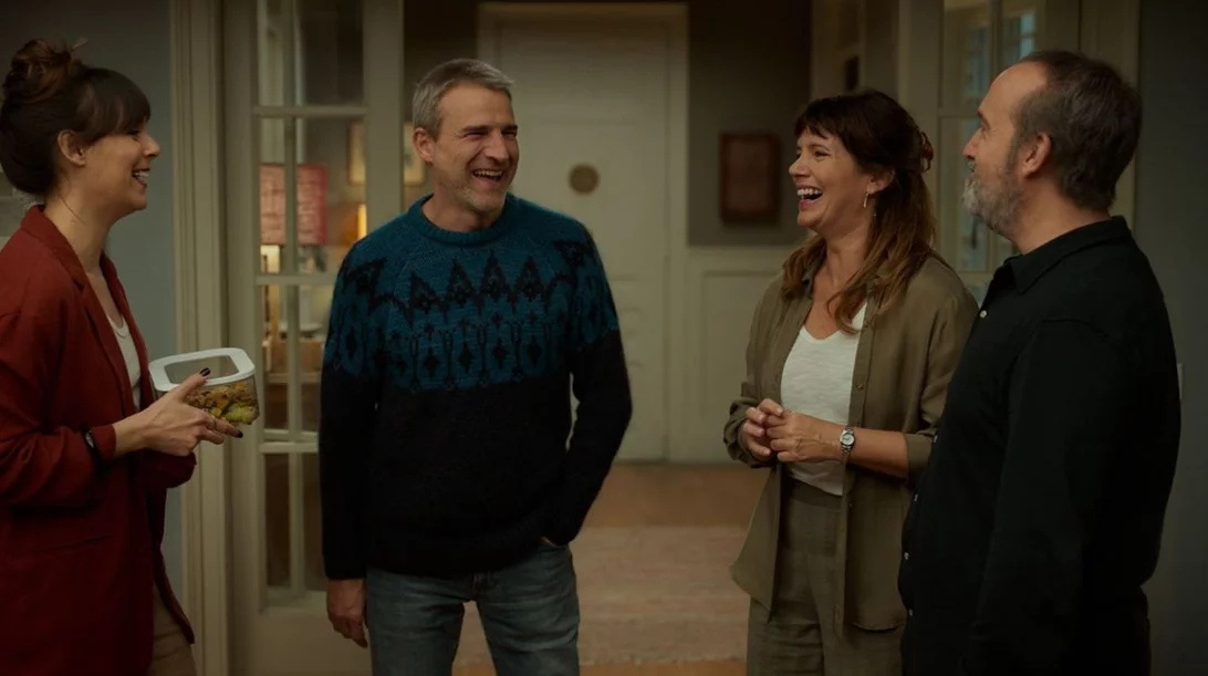 Οι Γείτονες Από Πάνω