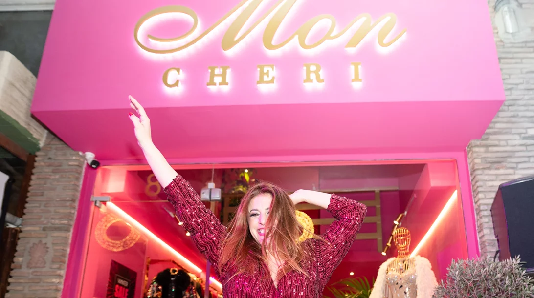 Σύγχρονο στυλ και glam vibes στην εκδήλωση για το grand opening του "Mon Cheri"