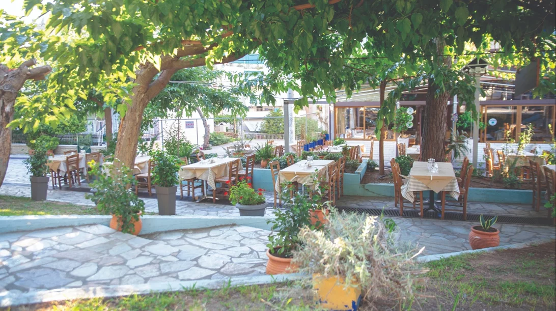 "Ένα και ένα": Κρεατοφαγία αξιώσεων με τοπικό διαβατήριο