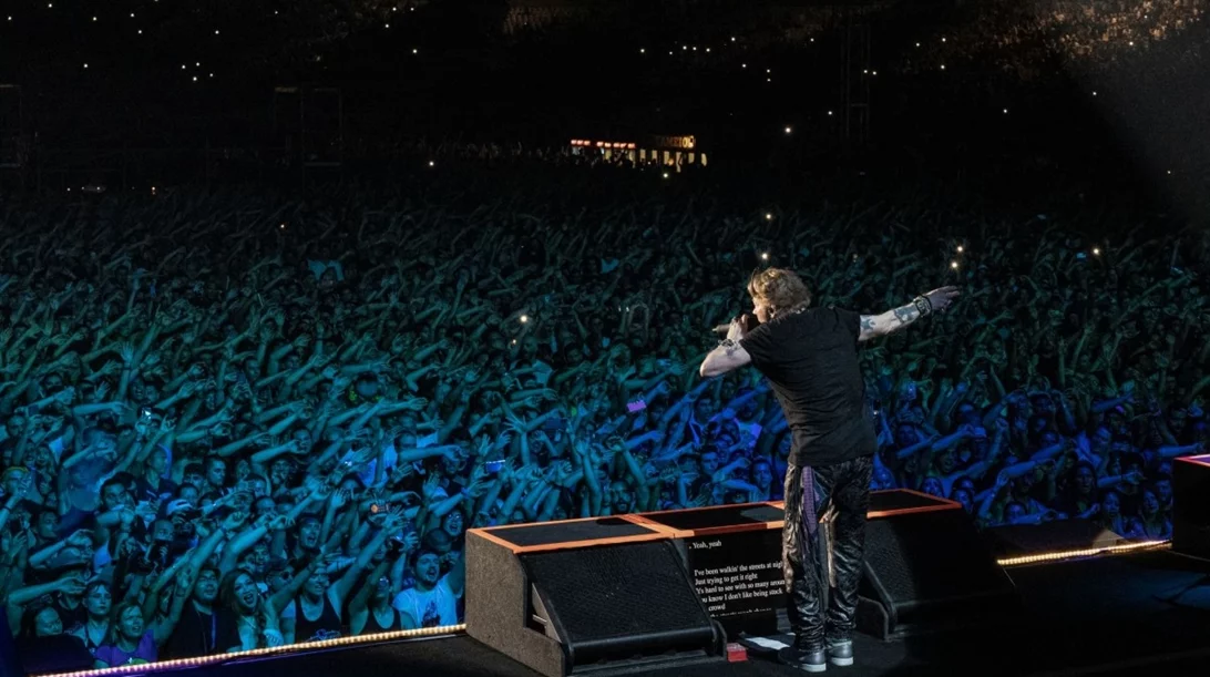 Guns N' Roses: Είχαν να δώσουν λίγα, που όμως σήμαιναν τόσα πολλά, για χιλιάδες κόσμου
