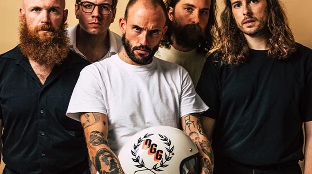 Και δεύτερη ημέρα οι IDLES στο Θέατρο Βράχων