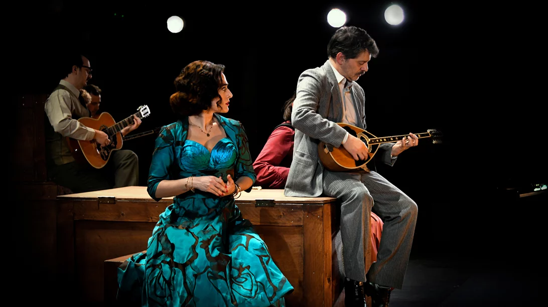 Τέσσερις έξτρα παραστάσεις για την "Μαρίκα Νίνου - σαν άστρο"