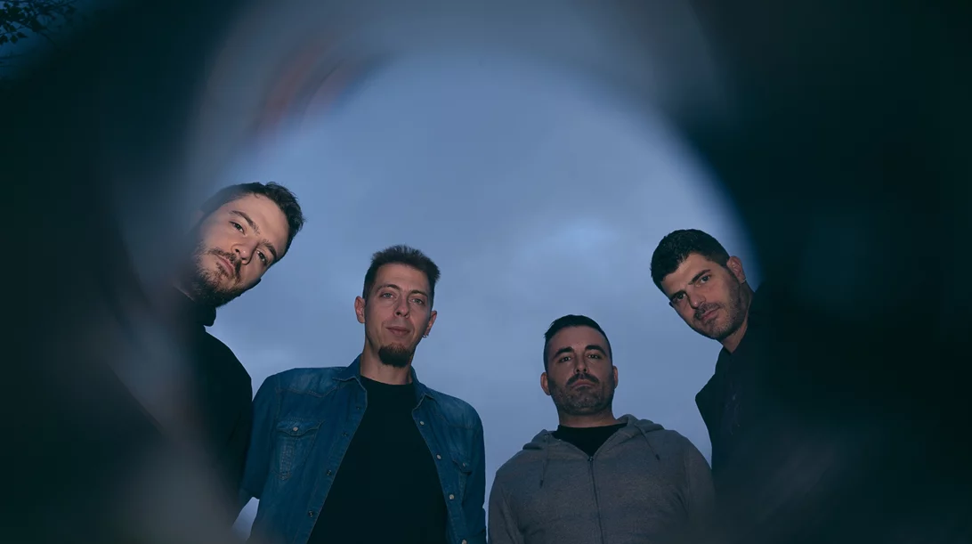 Desert Monks: "Δεν υπάρχει καλύτερη κόλλα για ένα συγκρότημα από τη δοκιμασία του tour"