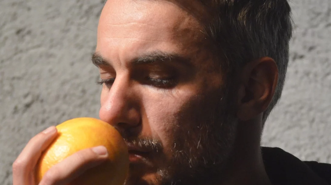 Το δυστοπικό έργο "Η αιμολήπτρια" έρχεται στο "Μικρό άνεσις"