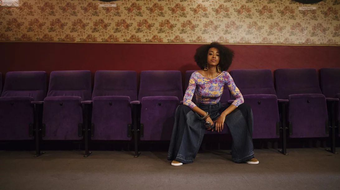 Τα DJ sets της Flo Real είναι μια μουσική αγκαλιά για να βυθιστείς