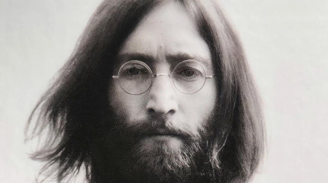 Τζον Λένον: Σαν σήμερα (9/10) γεννιέται ο θρύλος των Beatles