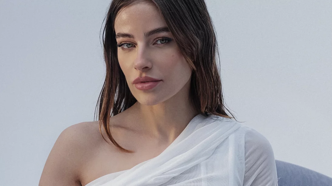 Η Anfisa Letyago έρχεται για να εκτοξεύσει το "Oddity"