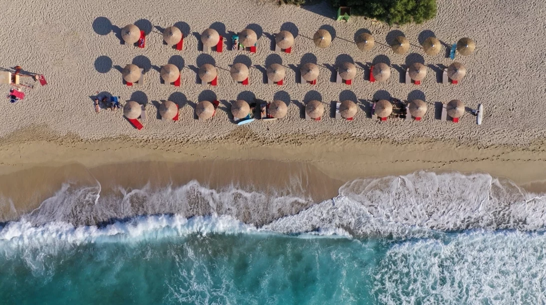 "Βροχή" οι καταγγελίες στο MyCoast για παραβάσεις στις παραλίες - "Πρωταθλήτριες" έξι περιοχές