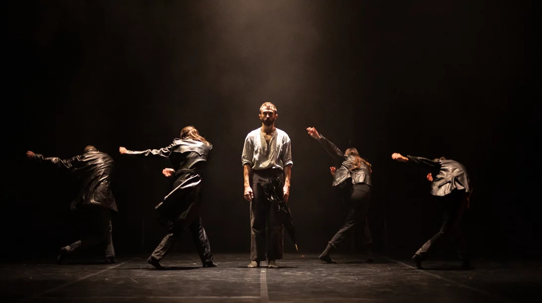 Οι Out Innerspace Dance Theatre κρατάνε αναμμένη τη φλόγα του σύγχρονου χορού