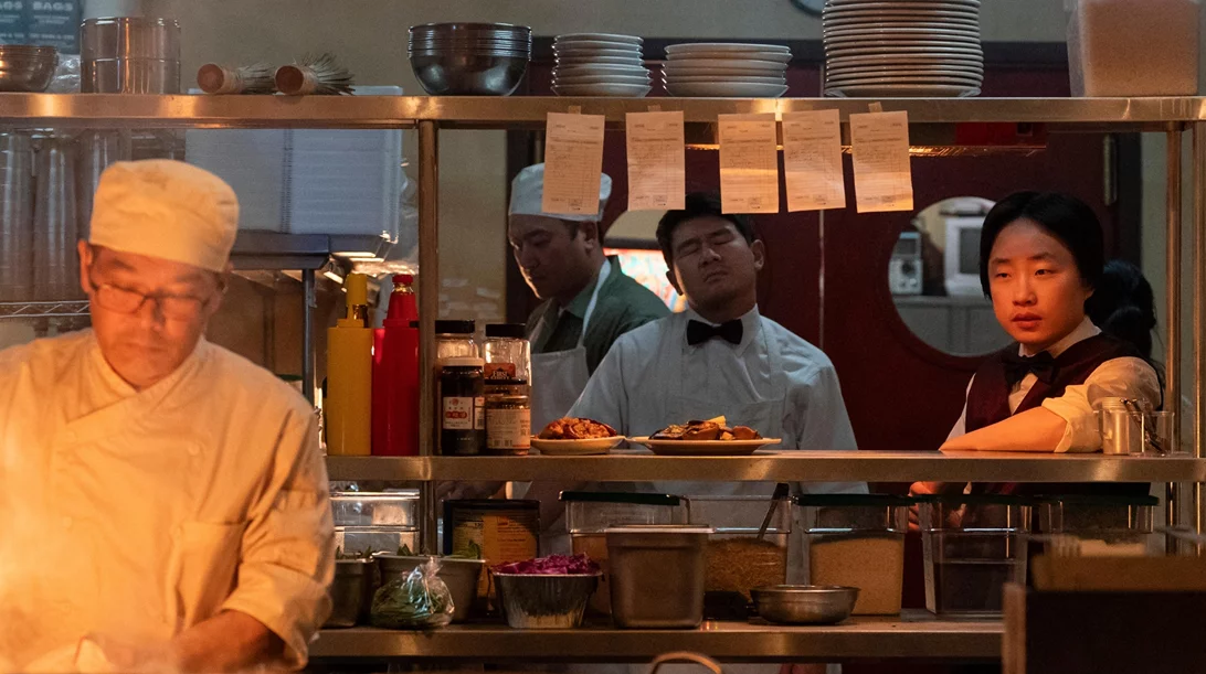 Το σπιρτόζικο "Interior Chinatown" ήρθε στο Disney+