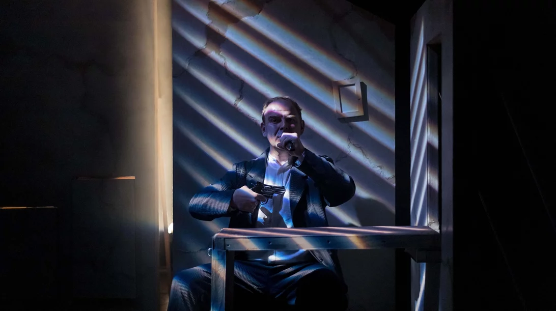 Παράταση για το "Όνειρο ενός γελοίου" στο Πορεία