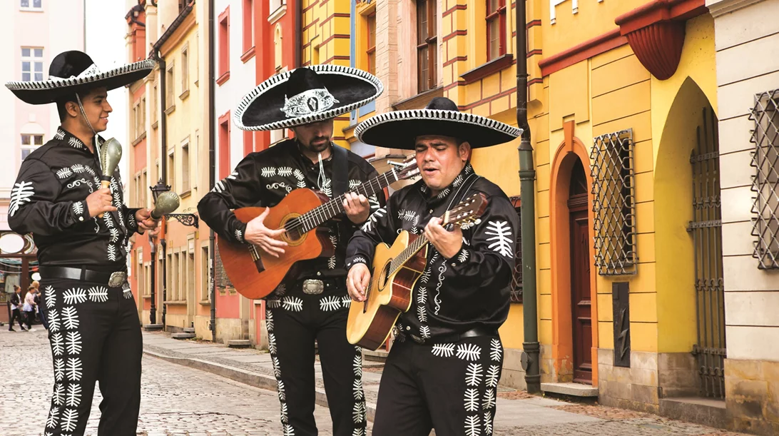 Πόλη του Μεξικού: Τάκος, μαριάτσι και "Ιπτάμενοι άνδρες"