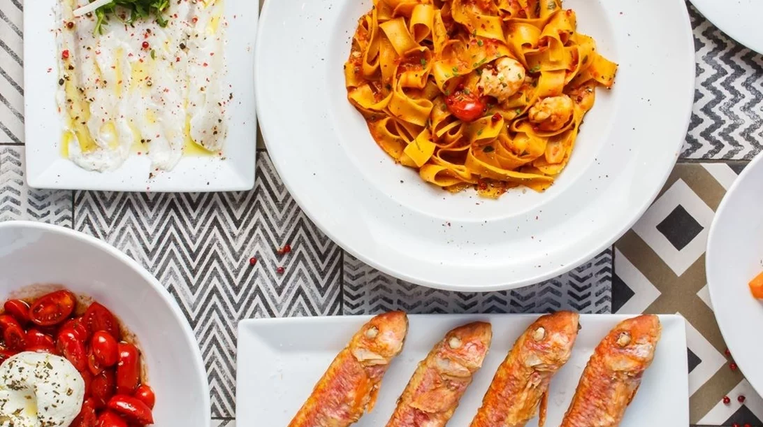 Tasty Awards '23: Ποια είναι τα αγαπημένα μας εστιατόρια για ψάρι;