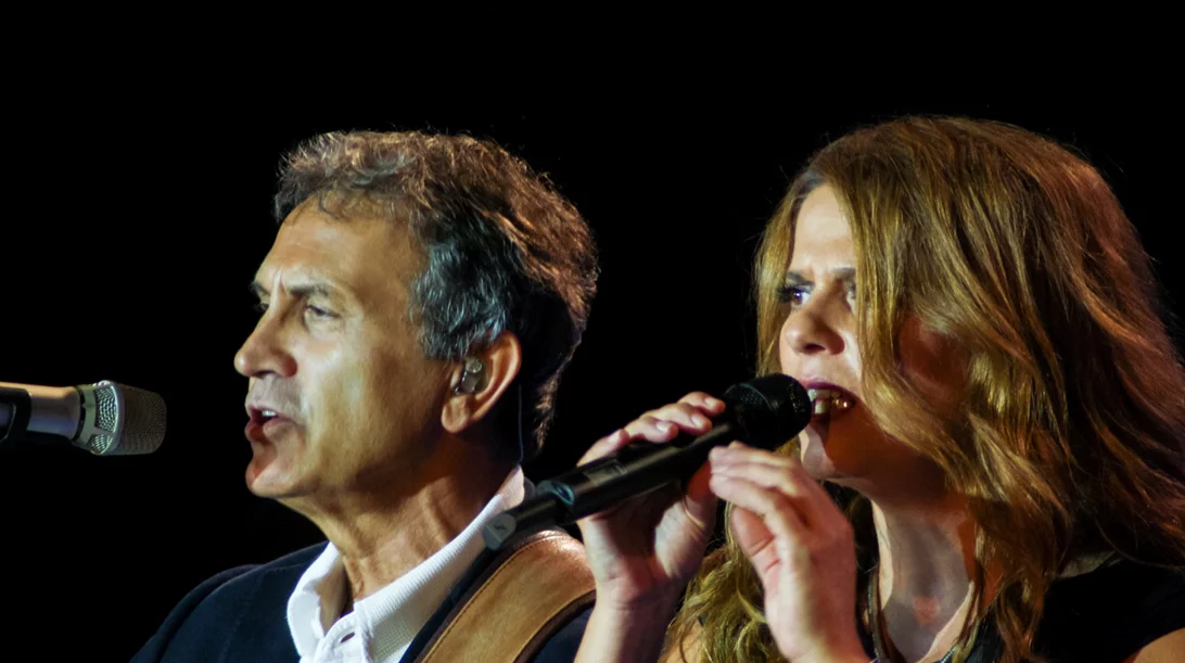 O Γιώργος Νταλάρας αποτίνει φόρο τιμής στον μεγάλο Απόστολο Καλδάρα