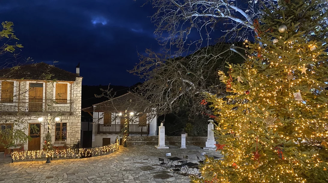 Vamvakou Santa School: Χριστούγεννα με παγοδρόμιο, Αλκίνοο Ιωαννίδη και εορταστική μαγεία στη Βαμβακού Λακωνίας