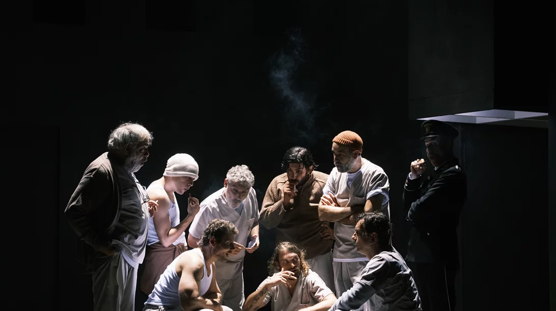 Happy Productions : Γιορτές στη σκηνή με έργα για όλα τα γούστα