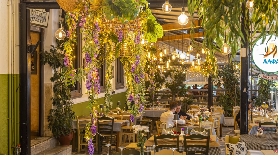 Στο "Αμπιμπάγιο" στο Θησείο το μενού του Αγίου Βαλεντίνου έχει γεύση Ακρόπολης