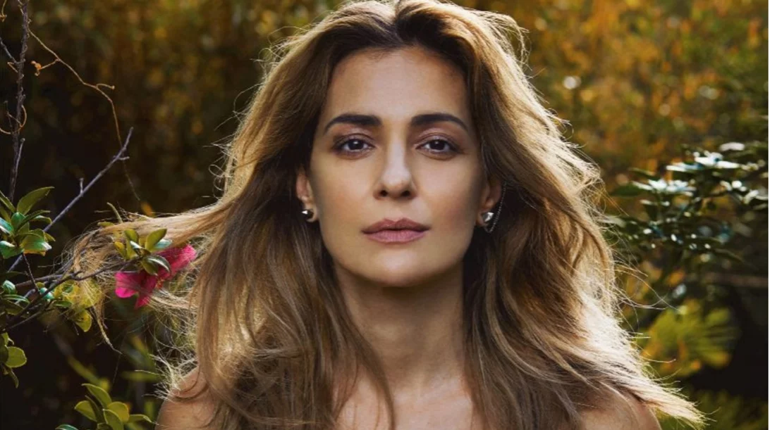 Η Νατάσα Μποφίλιου έρχεται στο Θέατρο Βράχων σε μία παράσταση των Θέμη Καραμουρατίδη και ο Γεράσιμου Ευαγγελάτου