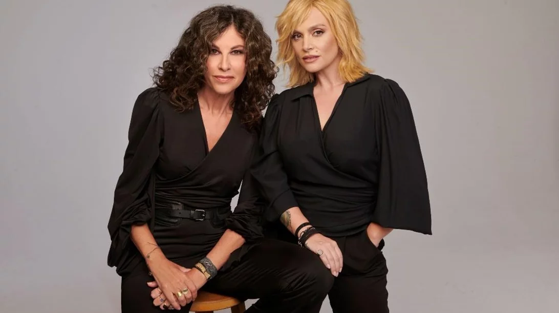 Η Ελευθερία Αρβανιτάκη συναντά την Ελεονώρα Ζουγανέλη στη σκηνή του "Vox"