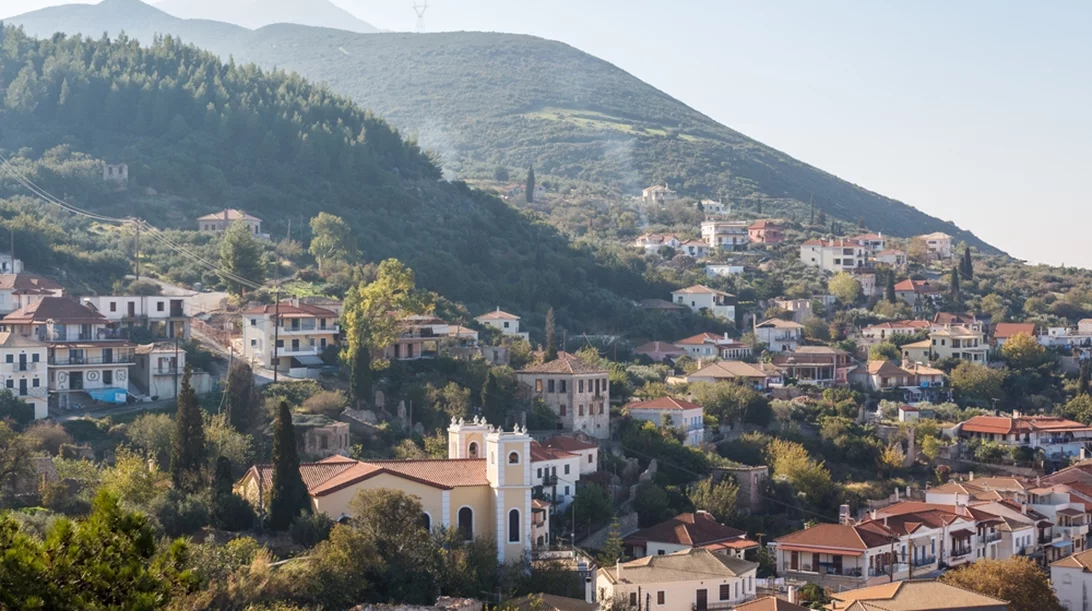 Τριφυλία: Το κρυμμένο διαμάντι που τα έχει όλα- Ακόμη και πύργο του Άιφελ