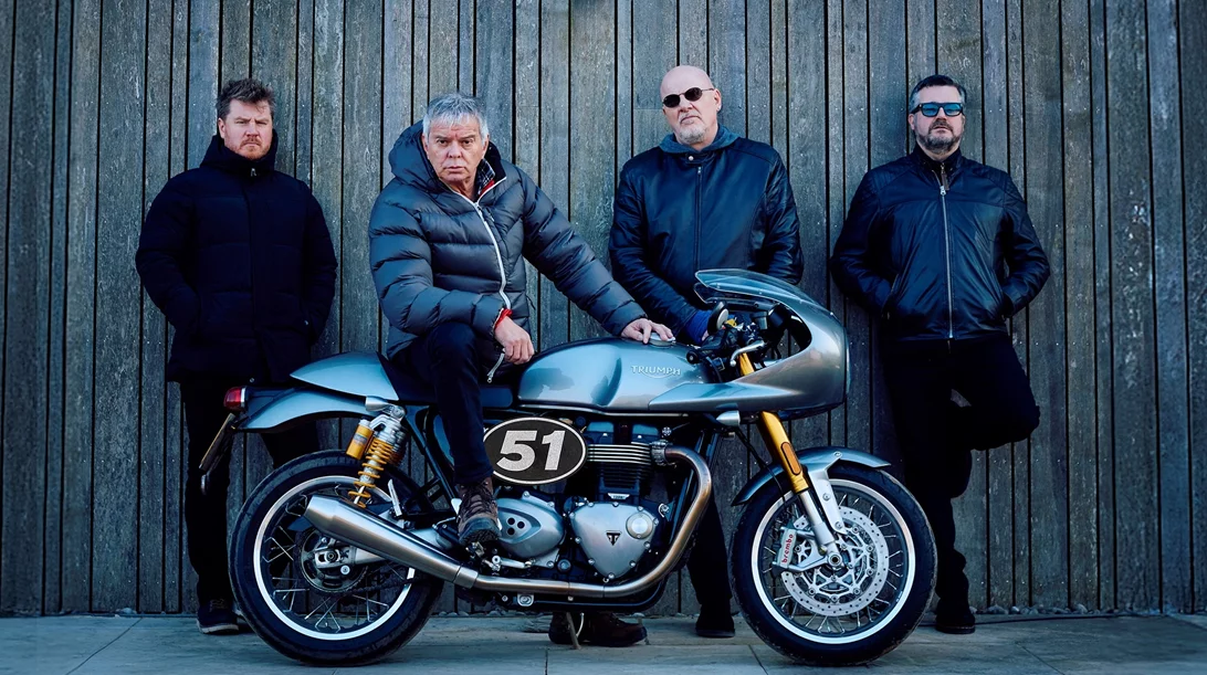 The Stranglers: "Midnight Summer Dream" στα ριζά της φωτισμένης Ακρόπολης