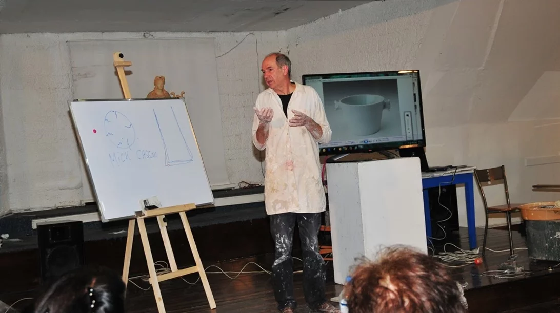 Πέθανε ο κεραμίστας Κώστας Ταρκάσης