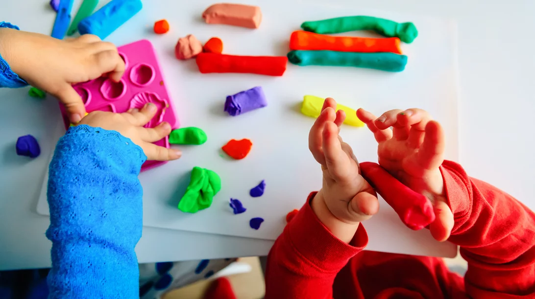 Δείτε τα εκπαιδευτικά προγράμματα για όλους του Ιδρύματος Β. & Μ. Θεοχαράκη