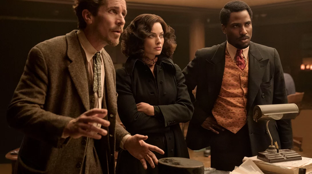 Μεταεορτινό hangover στις κινηματογραφικές αίθουσες