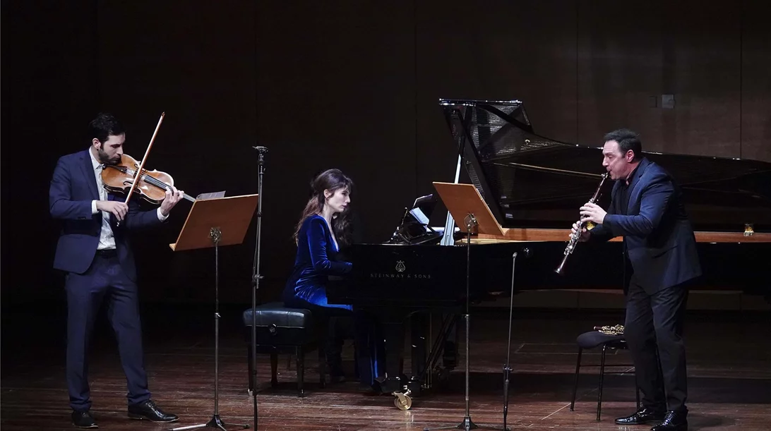 Ενδιαφέροντα ρεσιτάλ μουσικής δωματίου με απρόσμενα "τρίο" οργάνων