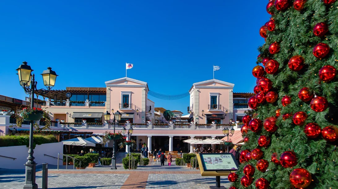 Η μαγεία των Χριστουγέννων ζωντανεύει στο εκπτωτικό χωριό McArthurGlen Designer Outlet