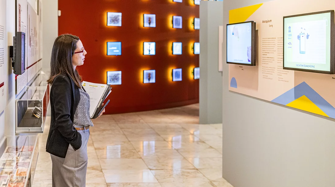 "Προσωπικά Οικονομικά": Η νέα διαδραστική έκθεση του Μουσείου της Τράπεζας της Ελλάδος που δεν πρέπει να χάσεις