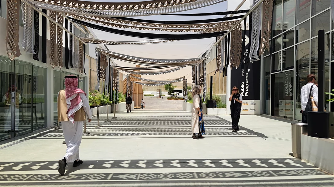 Αποστολή στη 2η Μπιενάλε της Diriyah στη Σαουδική Αραβία: πώς το "Όραμα 2030" της χώρας περνά μέσα από τον πολιτισμό