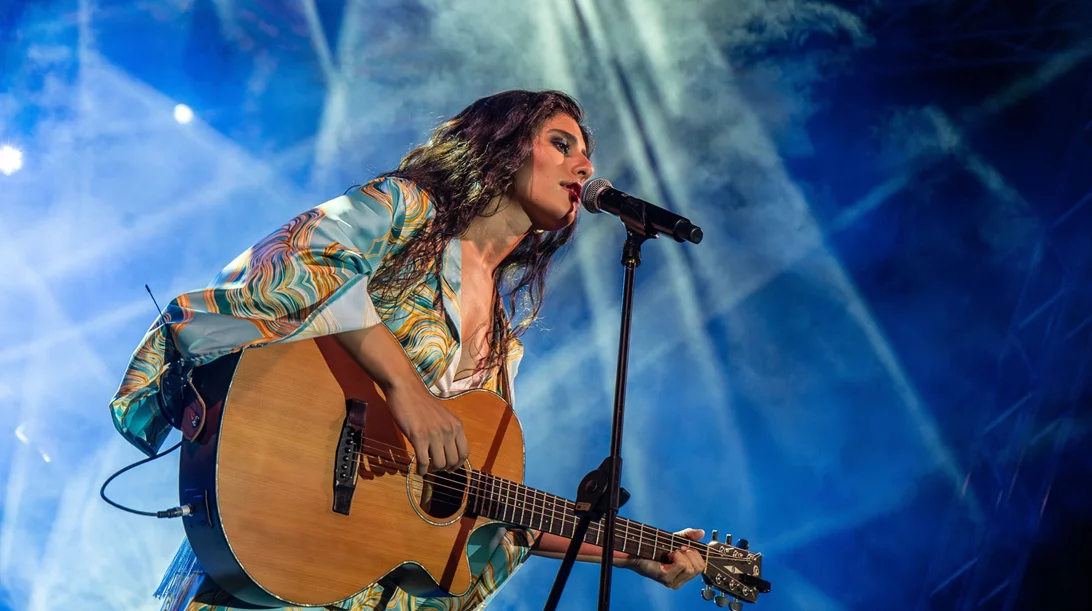 Η Μαρίνα Σπανού υπόσχεται μια εκρηκτική συναυλία στο Fuzz Club