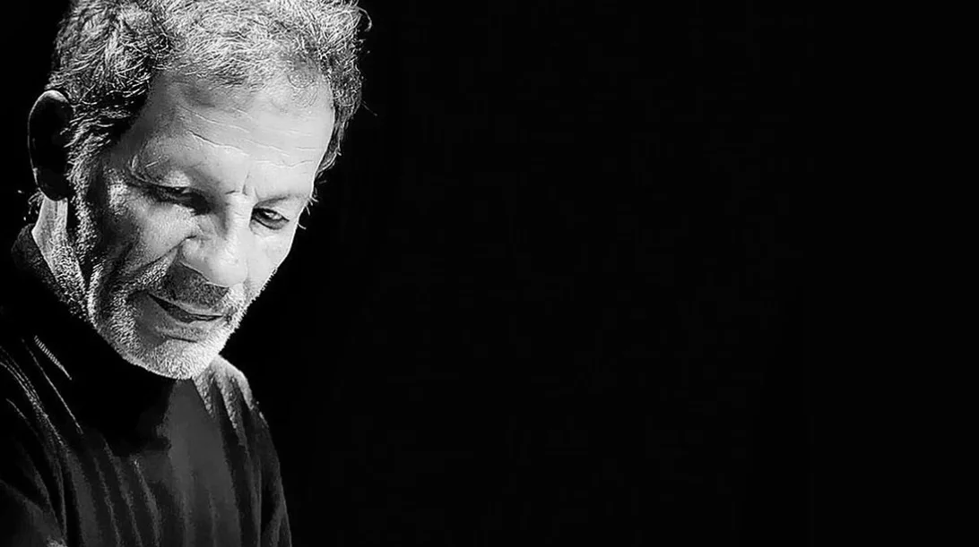 "Νυν και αεί": Η ζωή του Σταύρου Ξαρχάκου γίνεται σειρά