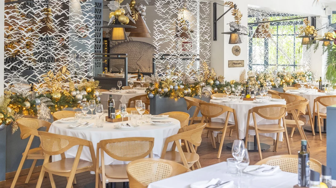 Travolta :  Γιορτές με θαλασσινή αύρα