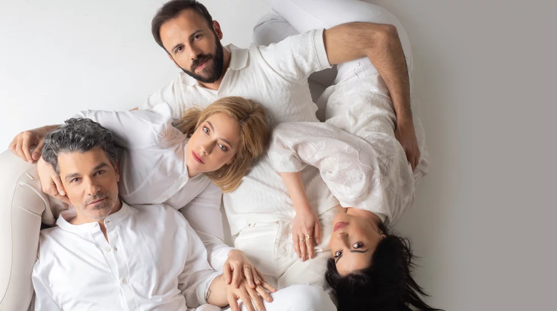 "Το ψέμα": Τελευταίες παραστάσεις στην ταράτσα του Θεάτρου Λαμπέτη