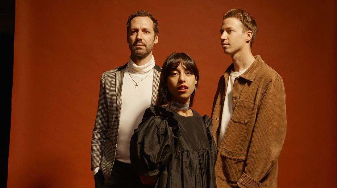 Για τους Telenova ο χρόνος είναι ένα λουλούδι