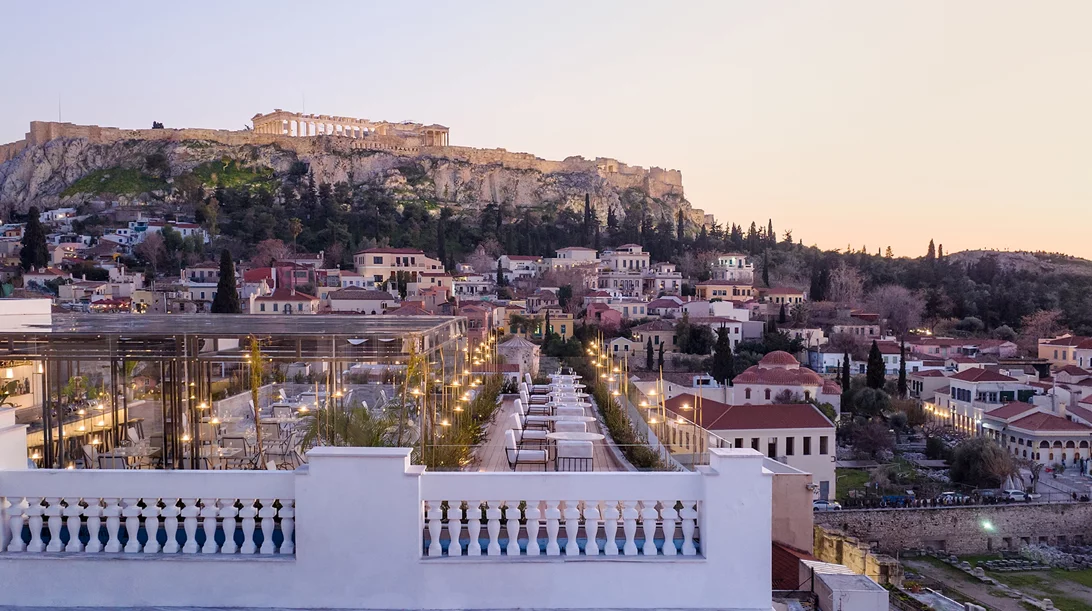 "The Dolli": Εκλεκτικισμός και σκορπίνα κακαβιά