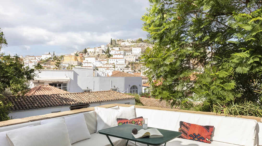 Η Modus & Amplio ανακοινώνει τη συνεργασία της με το ανανεωμένο "Bratsera Hotel"