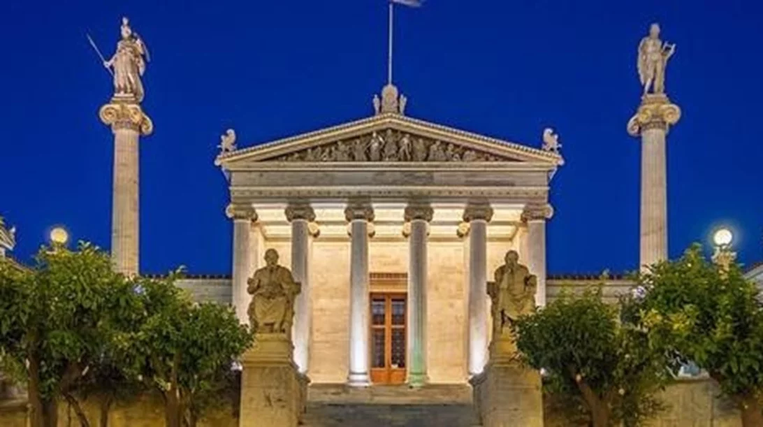 Η Αλίκη Καγιαλόγλου διαβάζει και τραγουδά Παπαδιαμάντη στην Ακαδημία Αθηνών για την Ημέρα της Γυναίκας