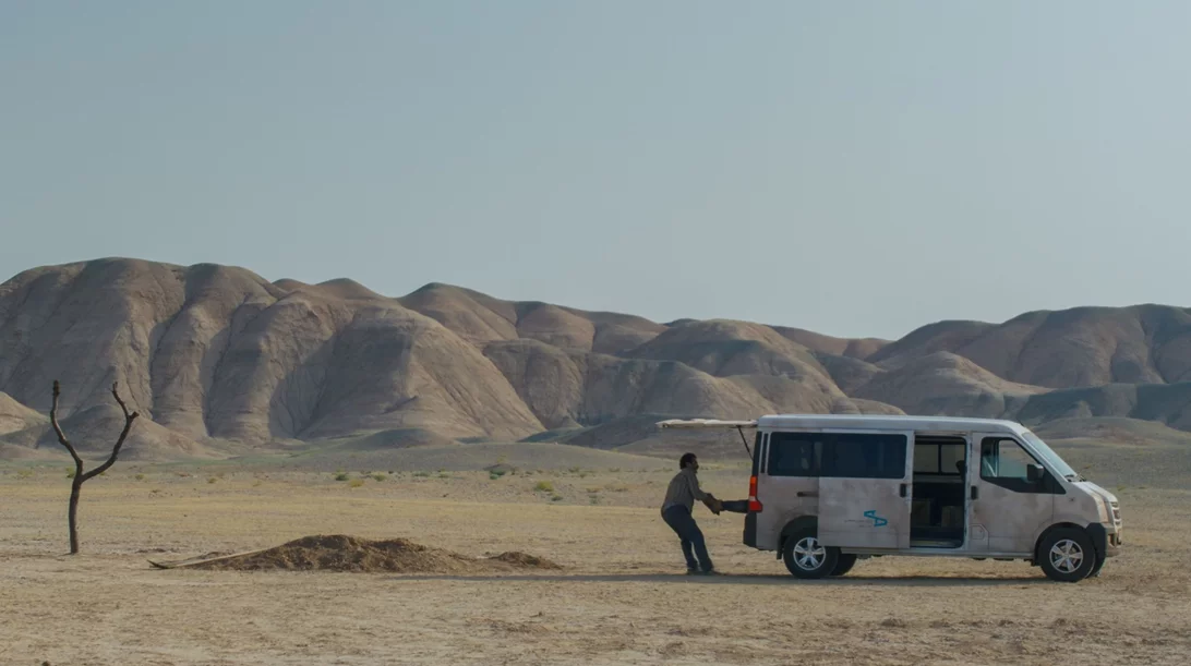 Τζαφάρ Παναχί: Ο θριαμβευτής των Καννών μιλά για το σινεμά, την πολιτική και το "Ένα Απλό Ατύχημα"