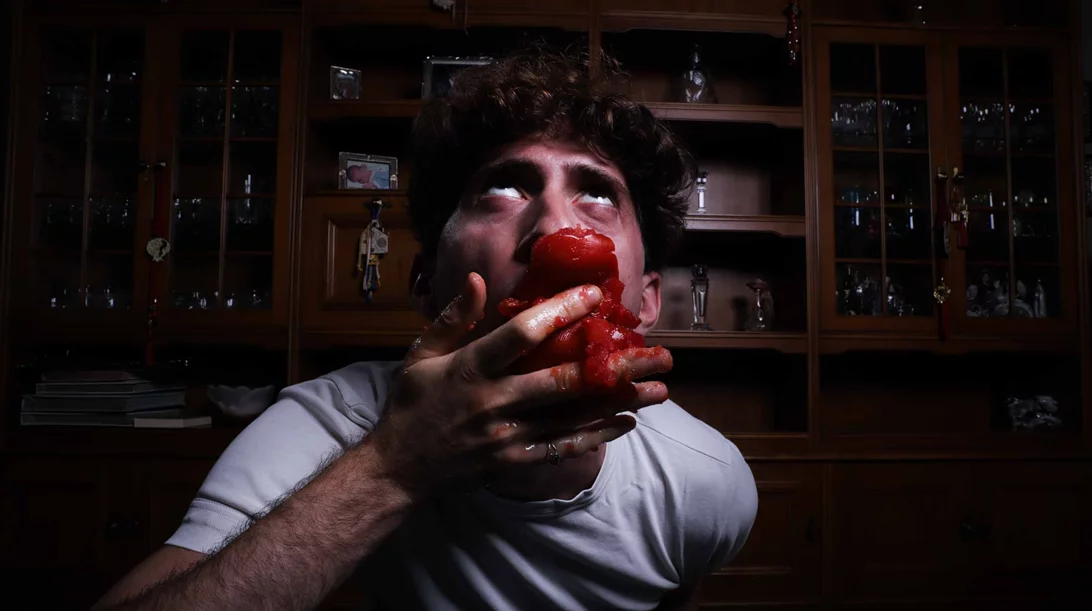 "Άουστρας ή η αγριάδα": Το έργο της Λένας Κιτσοπούλου ανεβαίνει 13 χρόνια μετά το πρώτο ανέβασμα