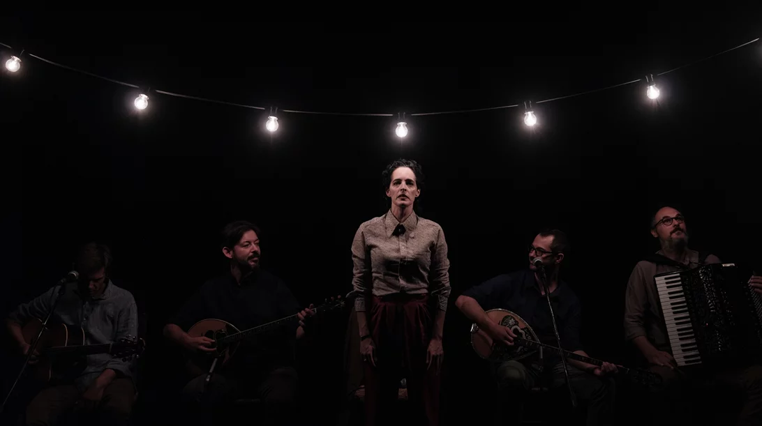 Χριστίνα Μαξούρη: "Μας λείπει ίσως σαν κοινωνία μια καθαρή καρδιά, ένας ατόφιος αντισυμβατικός πυρήνας"