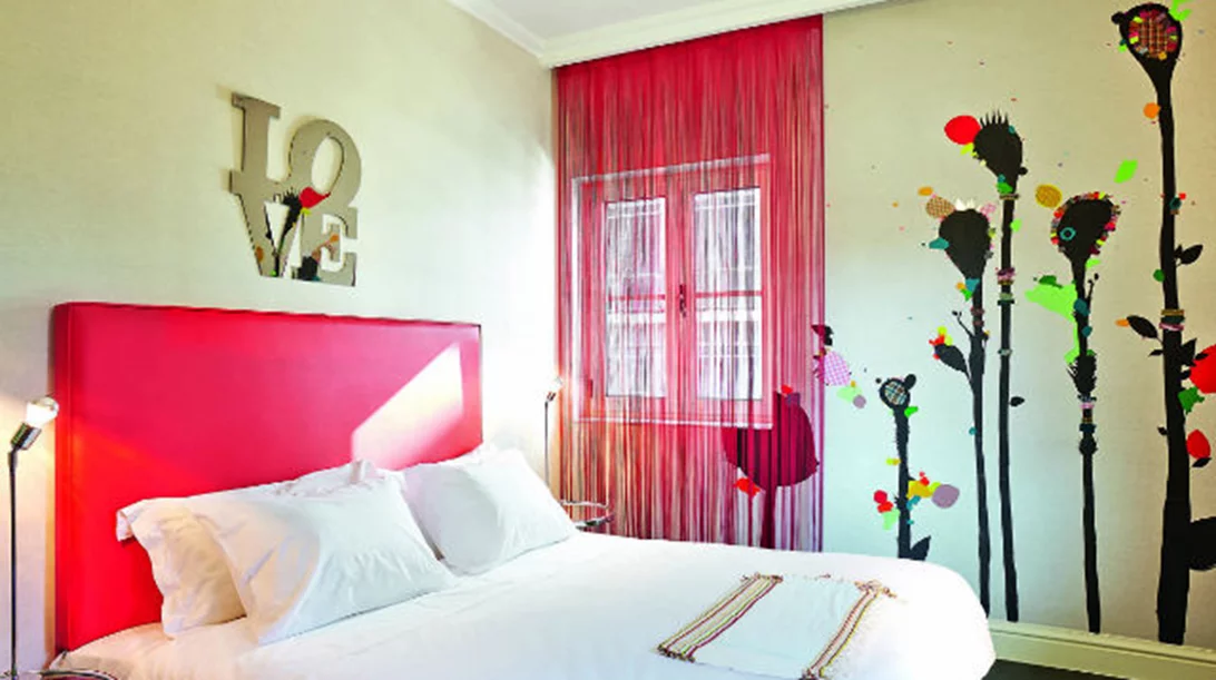 These hotels are made for lovers! 