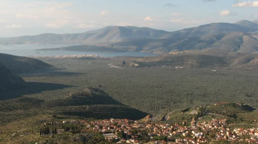 Δελφοί – Γαλαξίδι – Άμφισσα