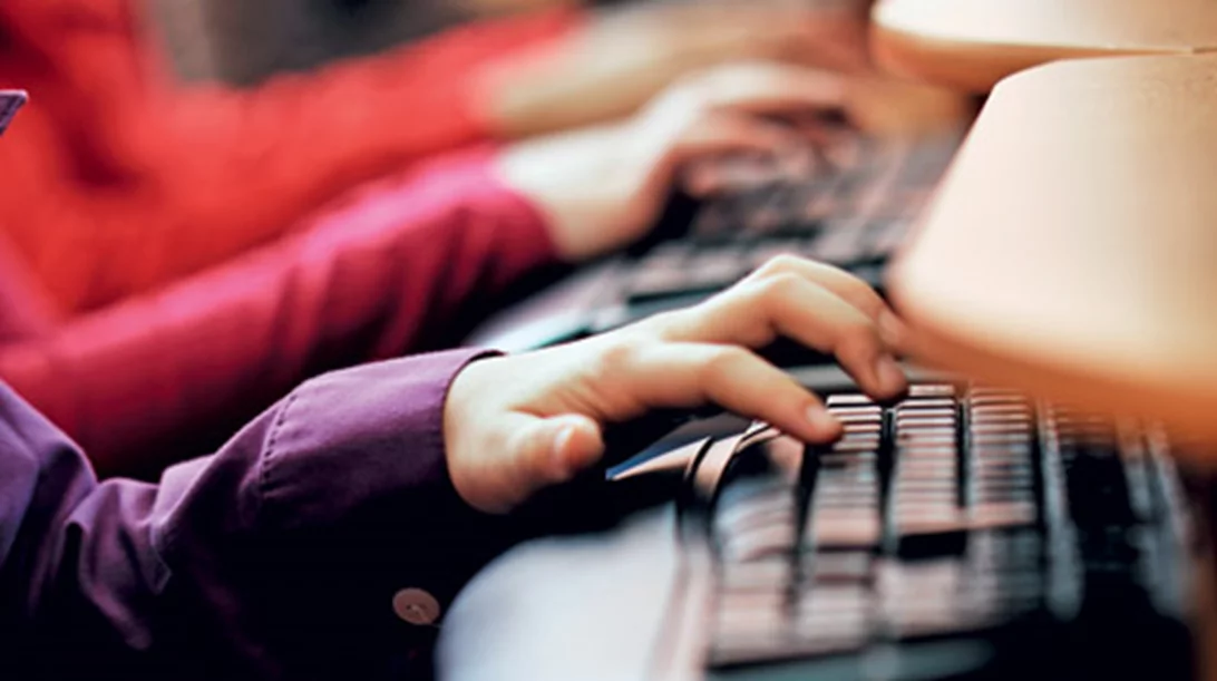 Περιφέρεια Αττικής: Συνεχίζονται τα δωρεάν σεμινάρια για την ασφαλή χρήση του διαδικτύου