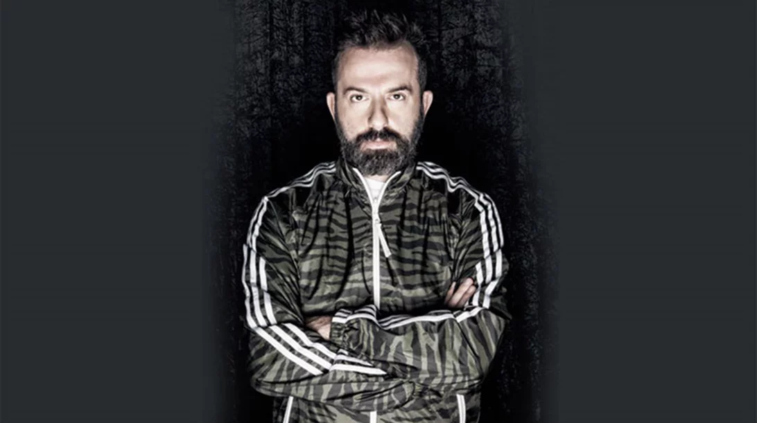 Κωνσταντίνος Ρήγος: «Ο έρωτας εξυπηρετεί την ανάγκη του ανθρώπου να πονάει»