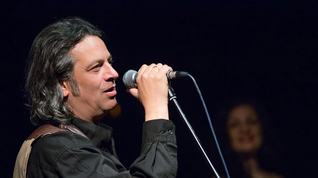 Live γένους αρσενικού